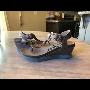 COPY - OTBT Graceville Wedge.